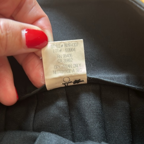 Theory high waisted mini with front pockets and side zipper - Picture 6 of 7